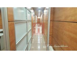 Oficina En venta en Sabadell photo 0