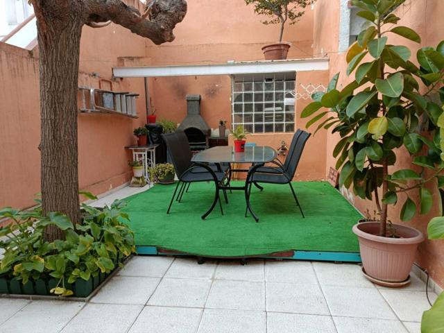 AMPLIA CASA EN VENTA EN EL CENTRO DE SABADELL photo 0