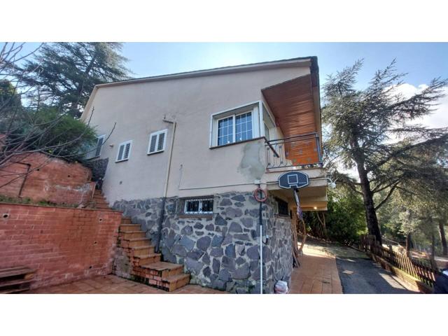 FANTÁSTICO CHALET EN VENTA EN SANT FELIU DEL RACÓ photo 0