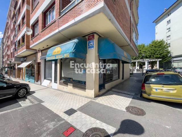 Local comercial en venta en Irun photo 0