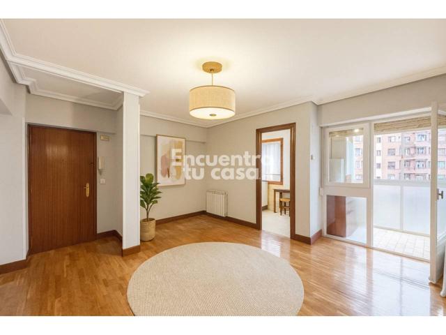 Piso en venta en Calle Luis de Uranzu, 3 photo 0