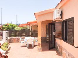 Bungalow con gran terraza al lado del CC El Yumbo photo 0