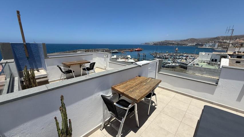 Edificio de 3 unidades: Estudio + 2 Áticos en el centro de Arguineguín photo 0