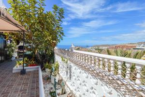 Dúplex de 3 dormitorios con preciosas vistas al mar en Puerto Rico photo 0