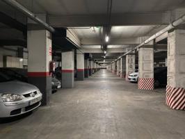 ¡Estupenda oportunidad para la compra de plazas de aparcamiento en La Llagosta! photo 0