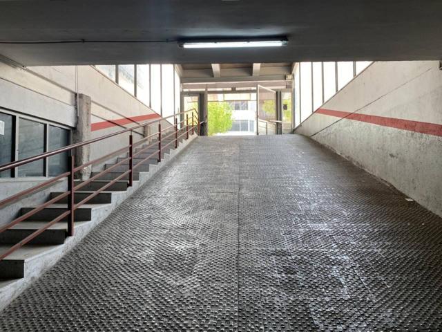 ¡Excelente oportunidad de venta de plazas de parking en La Llagosta! photo 0