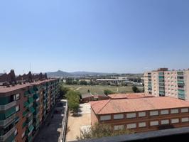 Venta de piso en La Llagosta photo 0