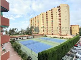 Apartamento renovado en primera línea de playa en Las Góndolas, Almuñécar photo 0
