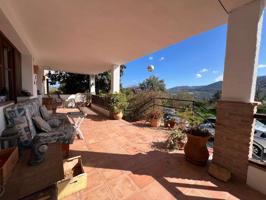 Casa En venta en Lecrín photo 0