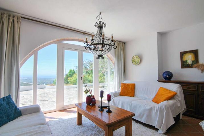 Villa En venta en Molvízar photo 0