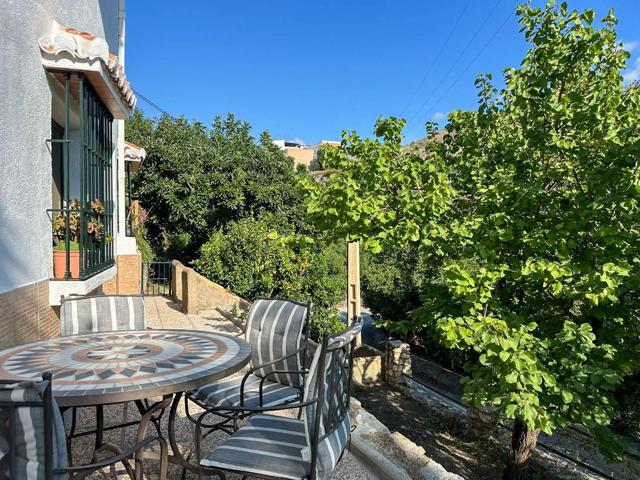 Casa En venta en Los Guajares photo 0