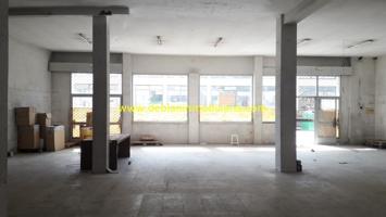 SE ALQUILA LOCAL COMERCIAL DE 250m2 EN TUI photo 0