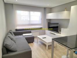 SE ALQUILA PARA TEMPORADA ESCOLAR, (SEPTIEMBRE - JUNIO), APARTAMENTO CON TERRAZA photo 0