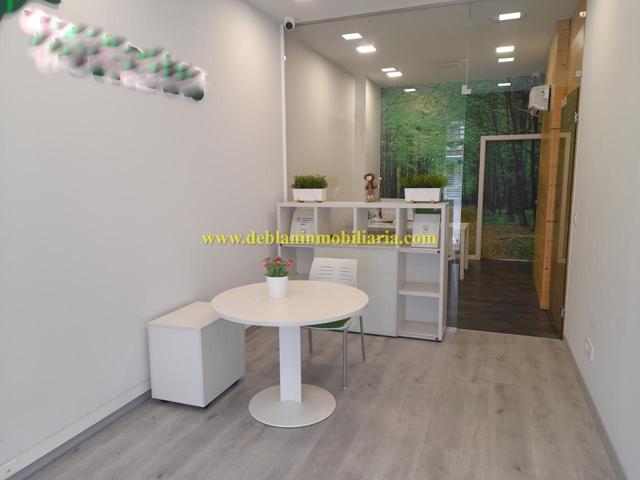 LOCAL COMERCIAL DE 35 M2, EN EL PASEO DE LA CORREDERA photo 0