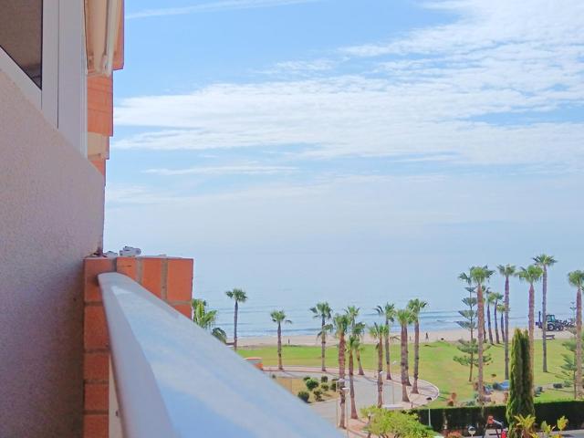 AYF INMOBILIARIA VENDE INCREIBLE APARTAMENTO EN PRIMERA LÍNEA photo 0