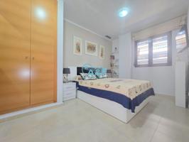 Apartamento en venta en Calle dels Ullals photo 0