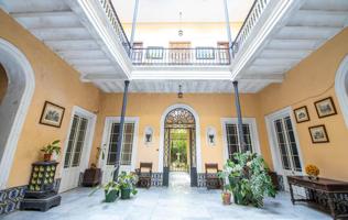 Casa Palacio Neoclásico con 20 Habitaciones en el centro de Jerez de la Frontera photo 0