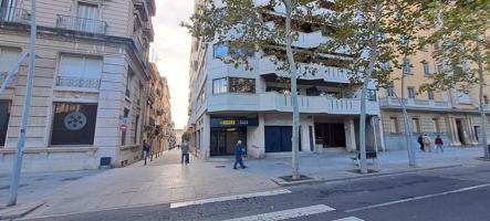 AMPLIO LOCAL COMERCIAL EN ZONA CENTRO DE REUS photo 0