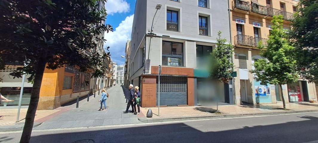 ALQUILER DE LOCAL COMERCIAL EN ZONA PRIME DE REUS 📍 Avda. Prat de la Riba, 17 – Reus photo 0