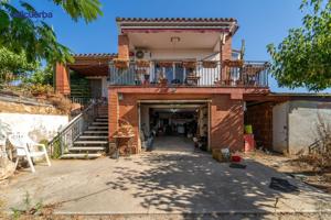 🏡 Casa con gran terreno, piscina y taller-garaje en Castellvell del Camp 🌳 photo 0