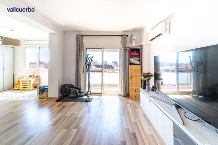 🌟 VIVE EN LAS ALTURAS DE REUS – Piso con encanto, gran salón y luz a raudales en plena Riera Miró photo 0