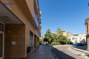 Piso con gran terraza, parking y trastero a un paso del centro de Reus photo 0