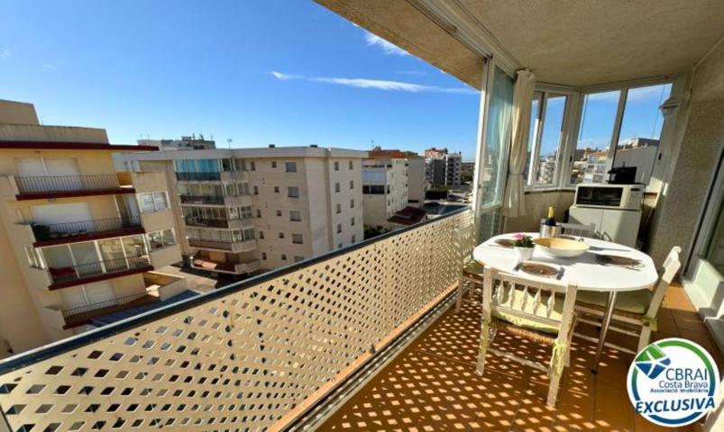 Piso En venta en Roses photo 0