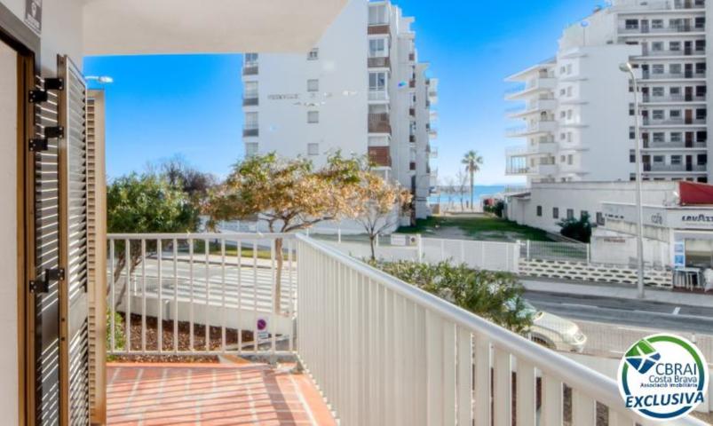 Piso En venta en Roses photo 0