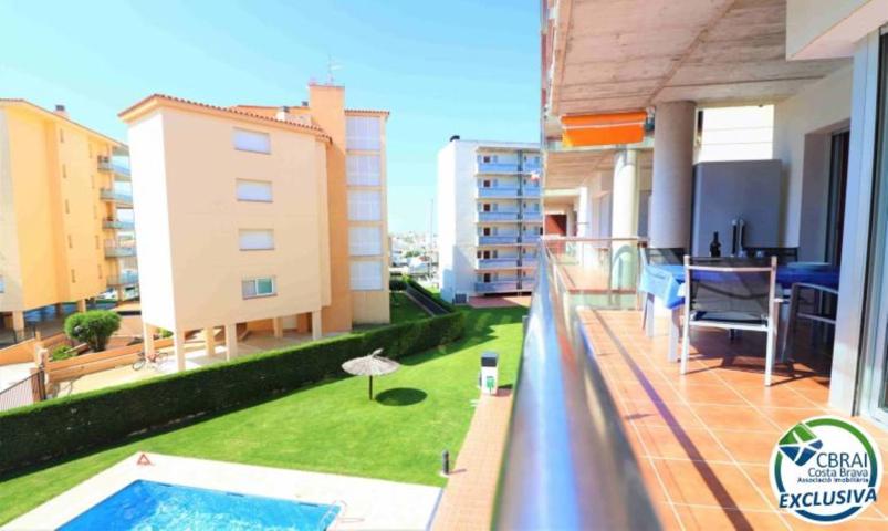 Piso En venta en Roses photo 0