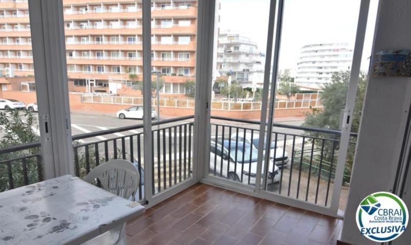 Piso En venta en Roses photo 0