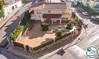 Villa En venta en Roses photo 0