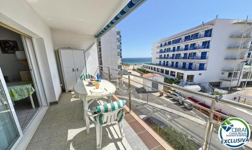 Piso En venta en Roses photo 0