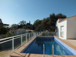 Villa En venta en Roses photo 0