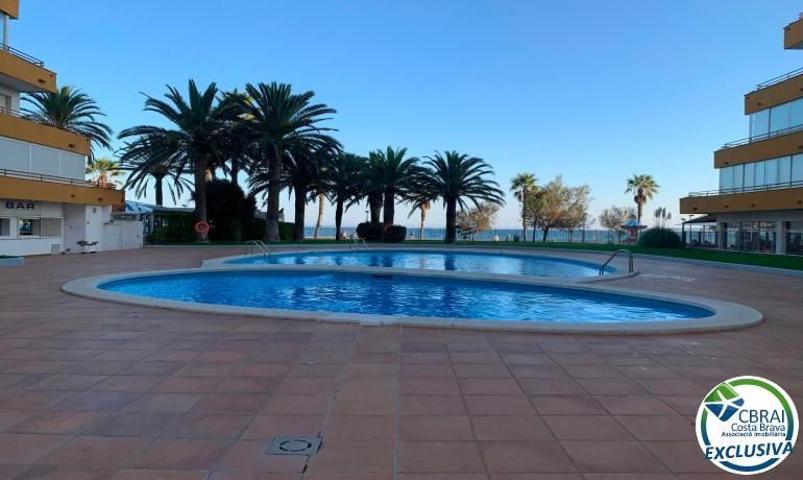 Piso En venta en Roses photo 0