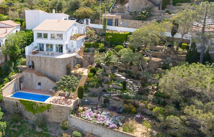 Villa En venta en Roses photo 0