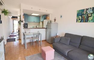 Piso En venta en Castelló d'Empúries photo 0