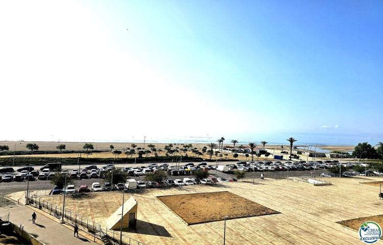 Piso En venta en Castelló d'Empúries photo 0