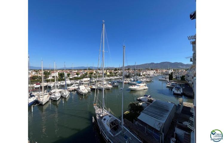 Piso En venta en Castelló d'Empúries photo 0