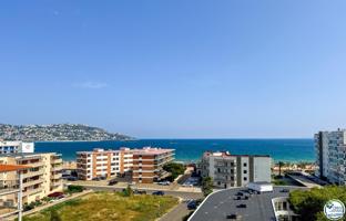 Piso En venta en Roses photo 0