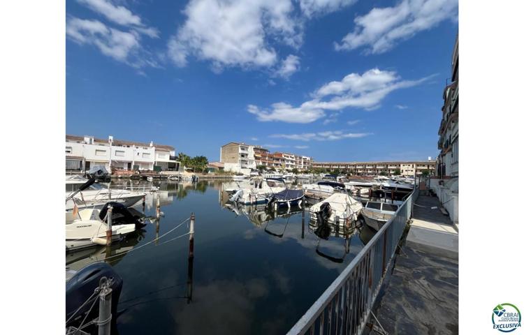 Piso En venta en Castelló d'Empúries photo 0