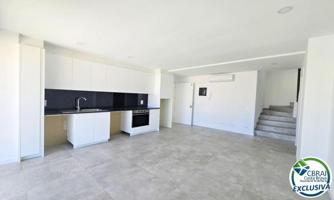 Piso En venta en Roses photo 0