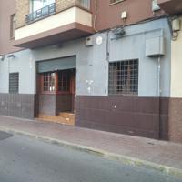Local comercial con salida de humos junto a plaza. photo 0