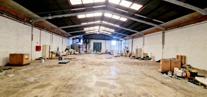 Venta de Nave Industrial de 855 m² – Polígono Activo y Bien Conectado photo 0