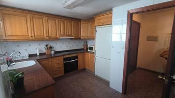 Alquiler para estudiantes de piso de cuatro dormitorios con terraza en Castellón photo 0