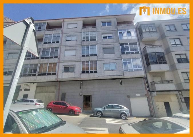 SE VENDE AMPLIO PISO EN CELANOVA photo 0