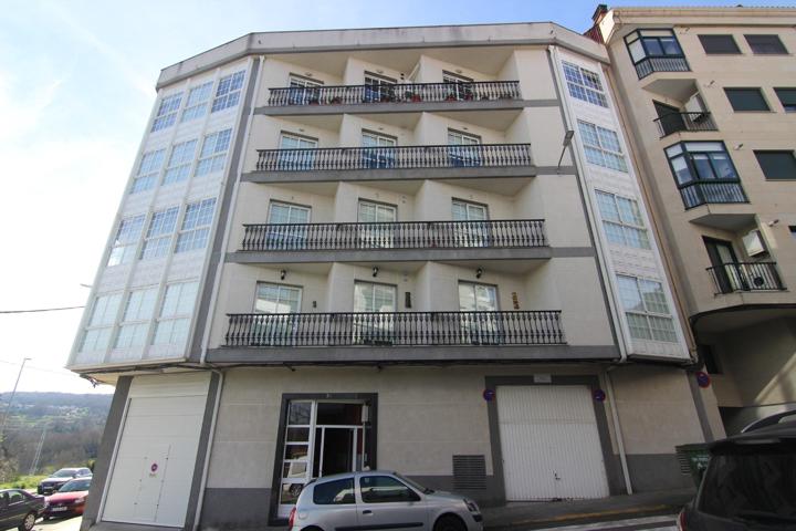 Se vende piso en Celanova photo 0