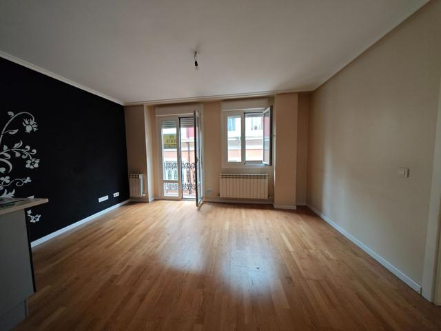 Piso En venta en Vitoria-Gasteiz photo 0