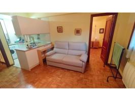 Piso en venta en Jaca photo 0