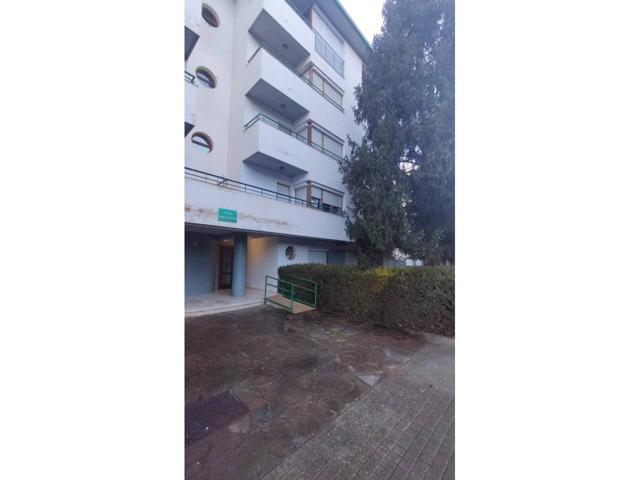 Piso en venta en Jaca photo 0