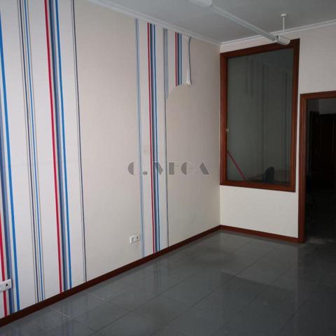 Local comercial en perfecto estado. A la calle Lopez Mora. Acondicionado. Baño interior. Ideal agencia, kiosko o despacho. comercio menudo photo 0